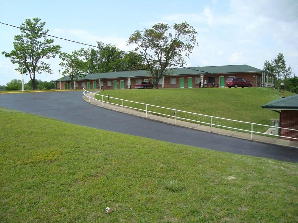 Town House Motel Tupelo Exterior foto
